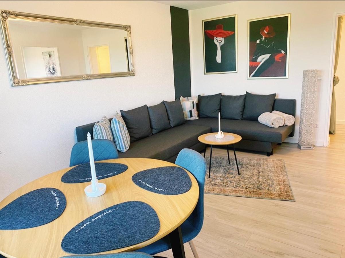 Apartment- Metzingen ميتسنغن المظهر الخارجي الصورة
