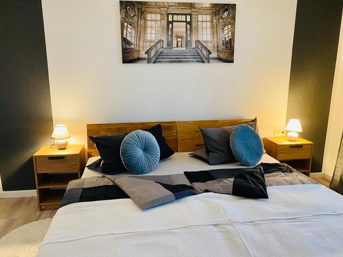 Apartment- Metzingen ميتسنغن المظهر الخارجي الصورة